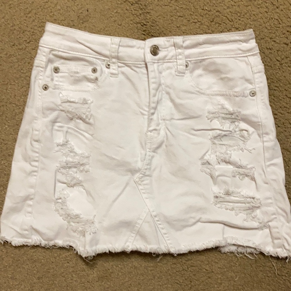 White denim skirt